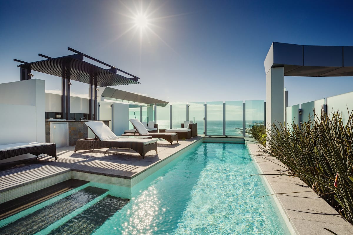 Sub-Penthouse, 2 Bedrooms, Private Pool | Room amenity