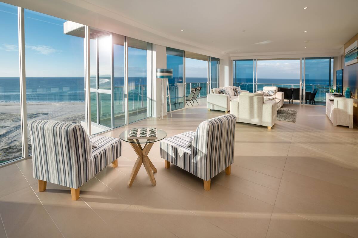 Panoramic Apartment, 3 Bedrooms, Ocean View | Pemandangan dari bilik