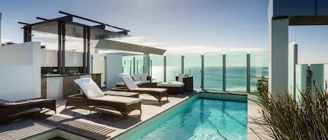 Sub-Penthouse, 2 Bedrooms, Private Pool | Terrace/patio