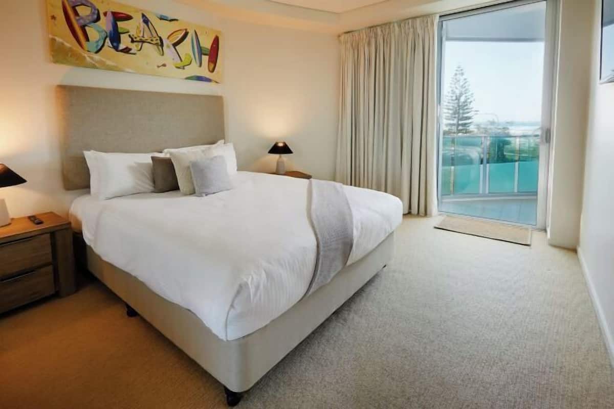 Individually decorated, individually furnished, iron/ironing board