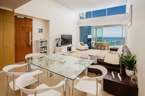 Penthouse, 2 habitaciones, alberca privada | Vista desde la habitación