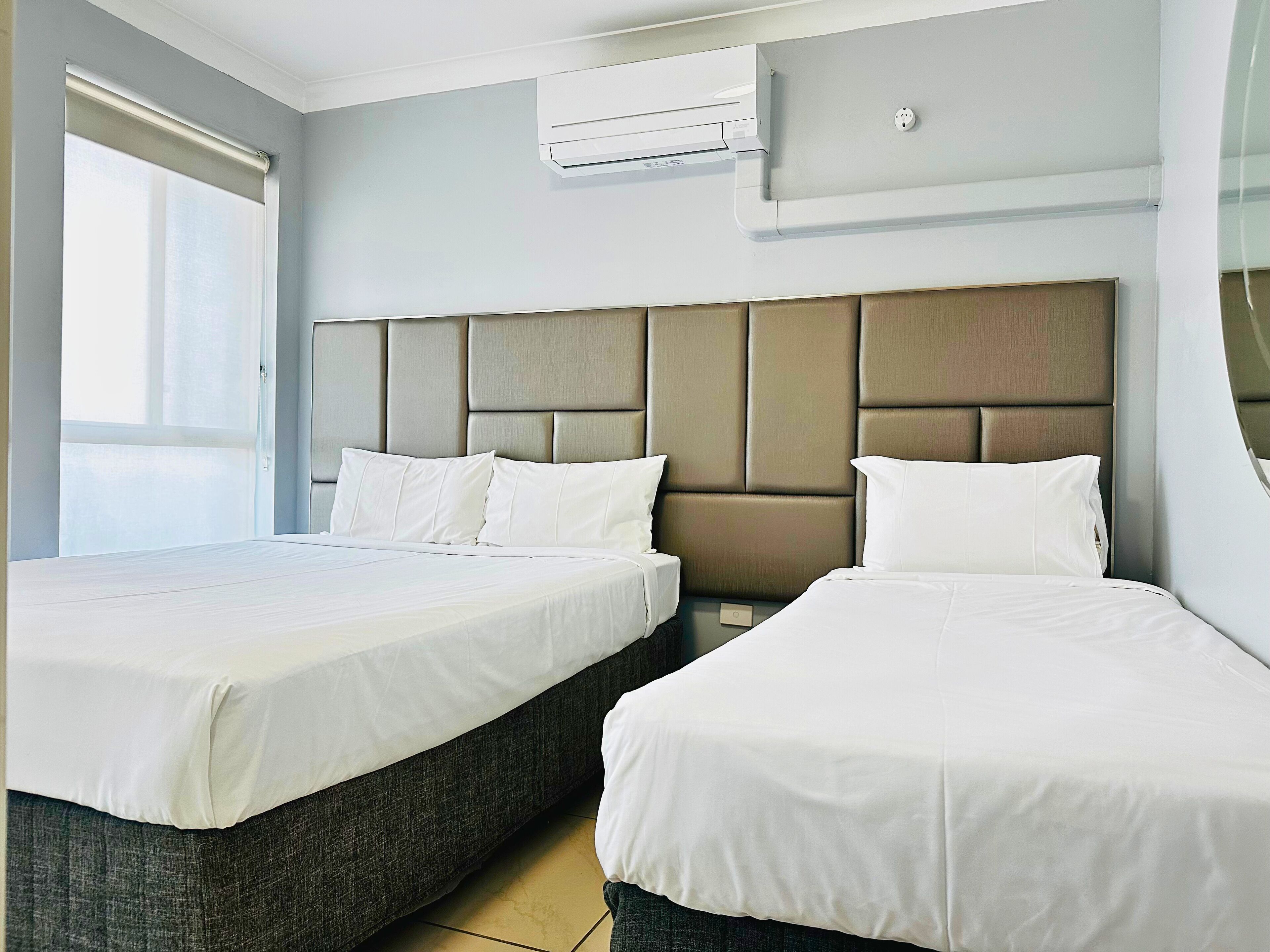 Deluxe Apartment | Desk, iron/ironing board, free WiFi, bed sheets