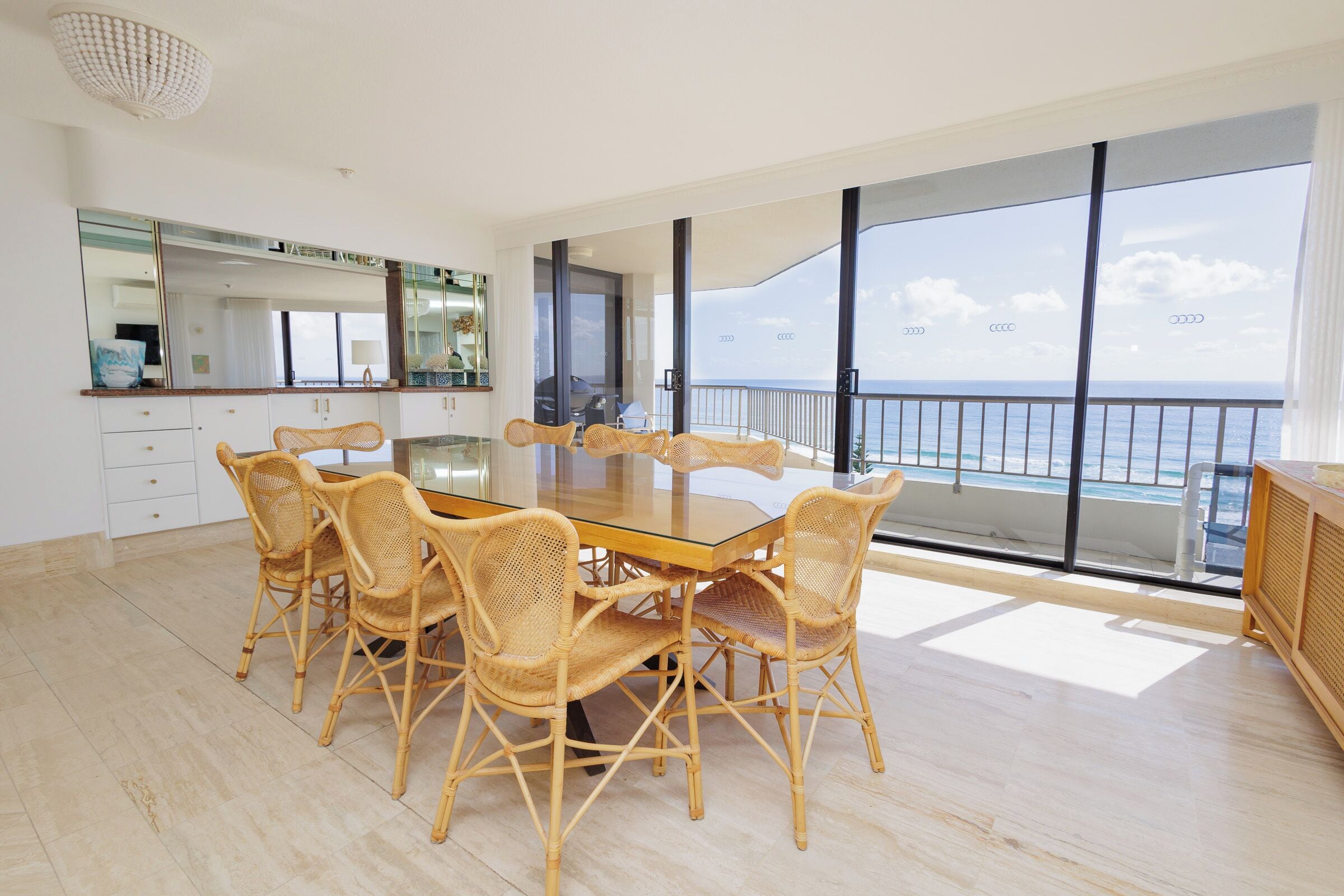 Panoramic Apartment | Living area