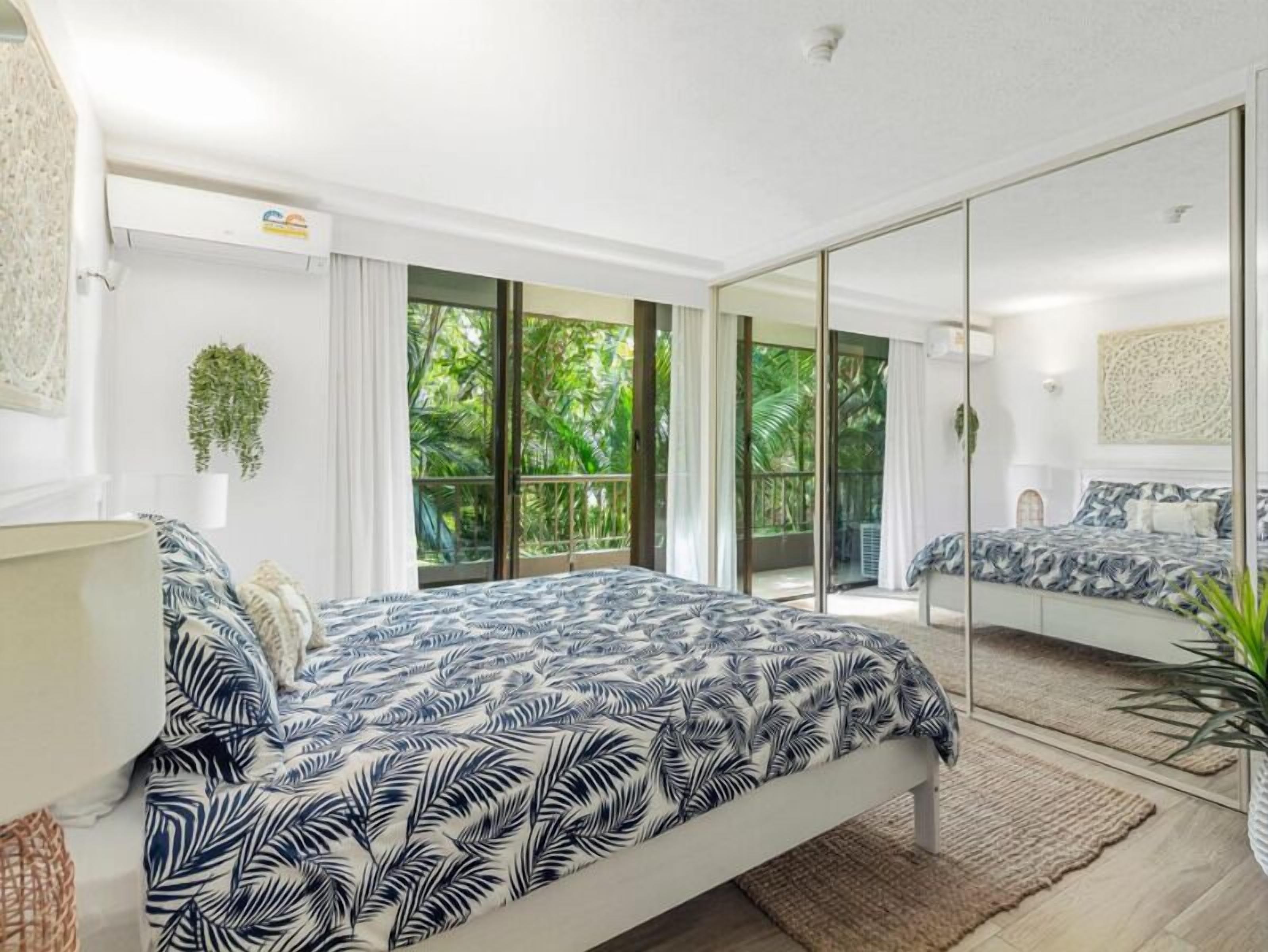Appartement, 3 chambres | Bureau, système d’insonorisation, fer et planche à repasser