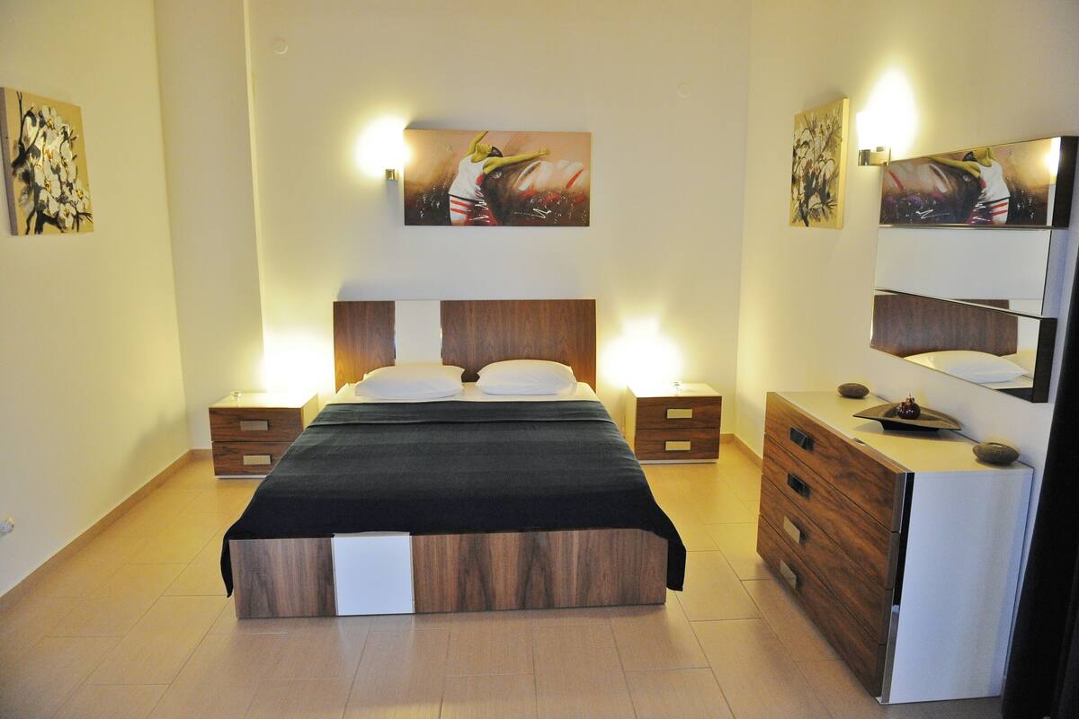Suite de luxe, 2 dormitoris, vistes al mar (with kitchen) | Escriptori, habitacions insonoritzades i llits addicionals