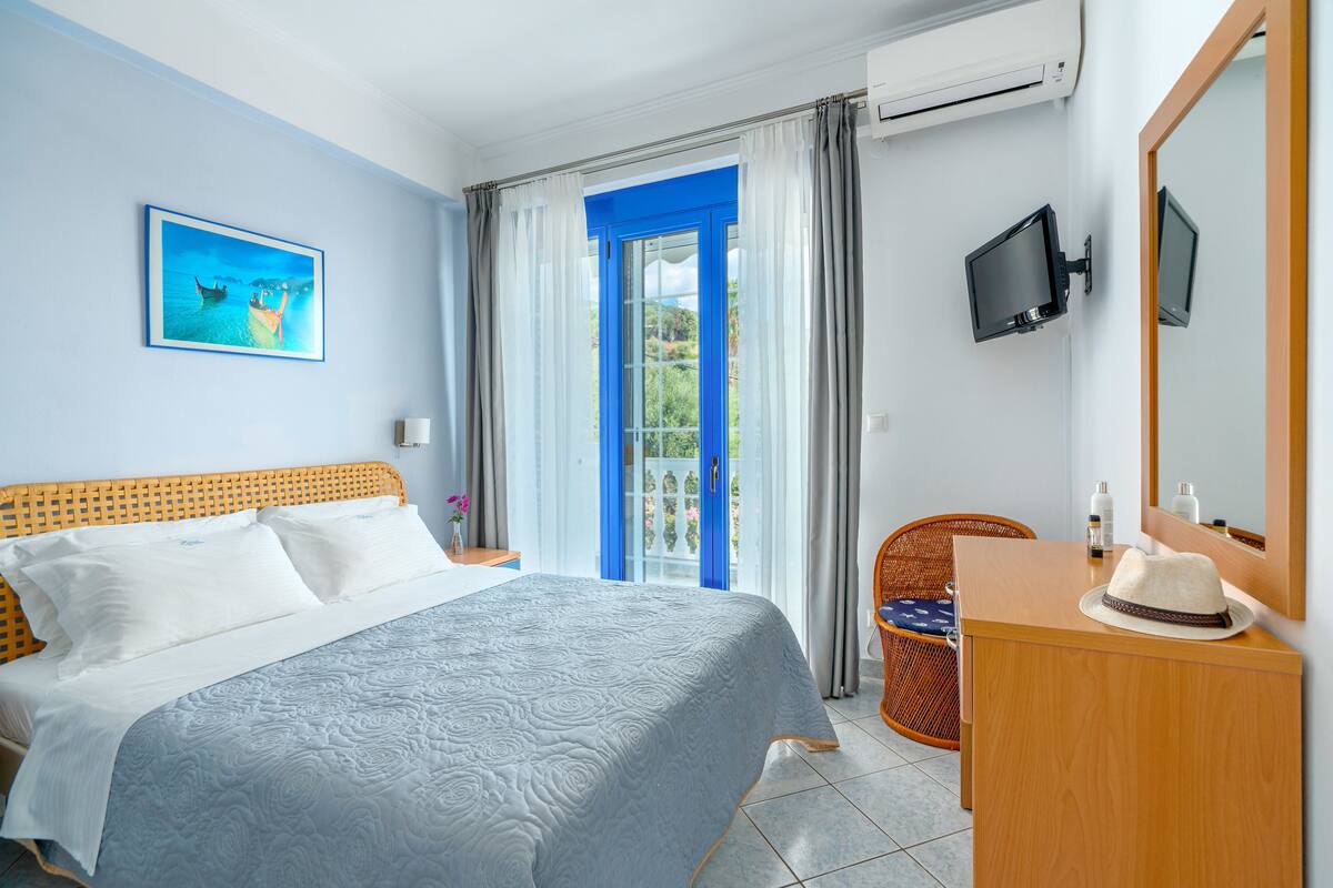 Apartament de luxe, vistes al mar (with kitchen) | Escriptori, habitacions insonoritzades i llits addicionals