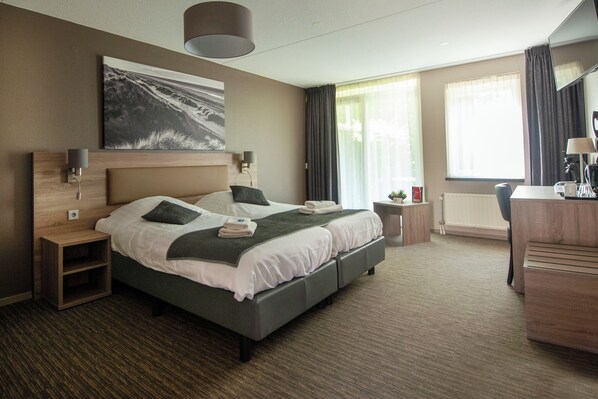 Comfort Double Room | In-room safe, desk, free WiFi, wheelchair access