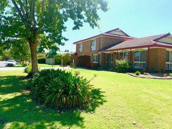 Exterior - Albury City Motel (Albury)