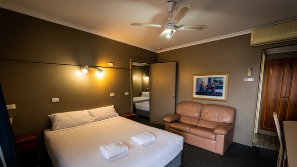 Unclassified image, 1 of 31, button - Ardeanal Motel West Wyalong (West Wyalong)