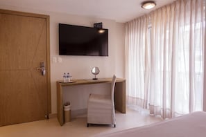 1 habitación, minibar, caja de seguridad en la habitación y escritorio