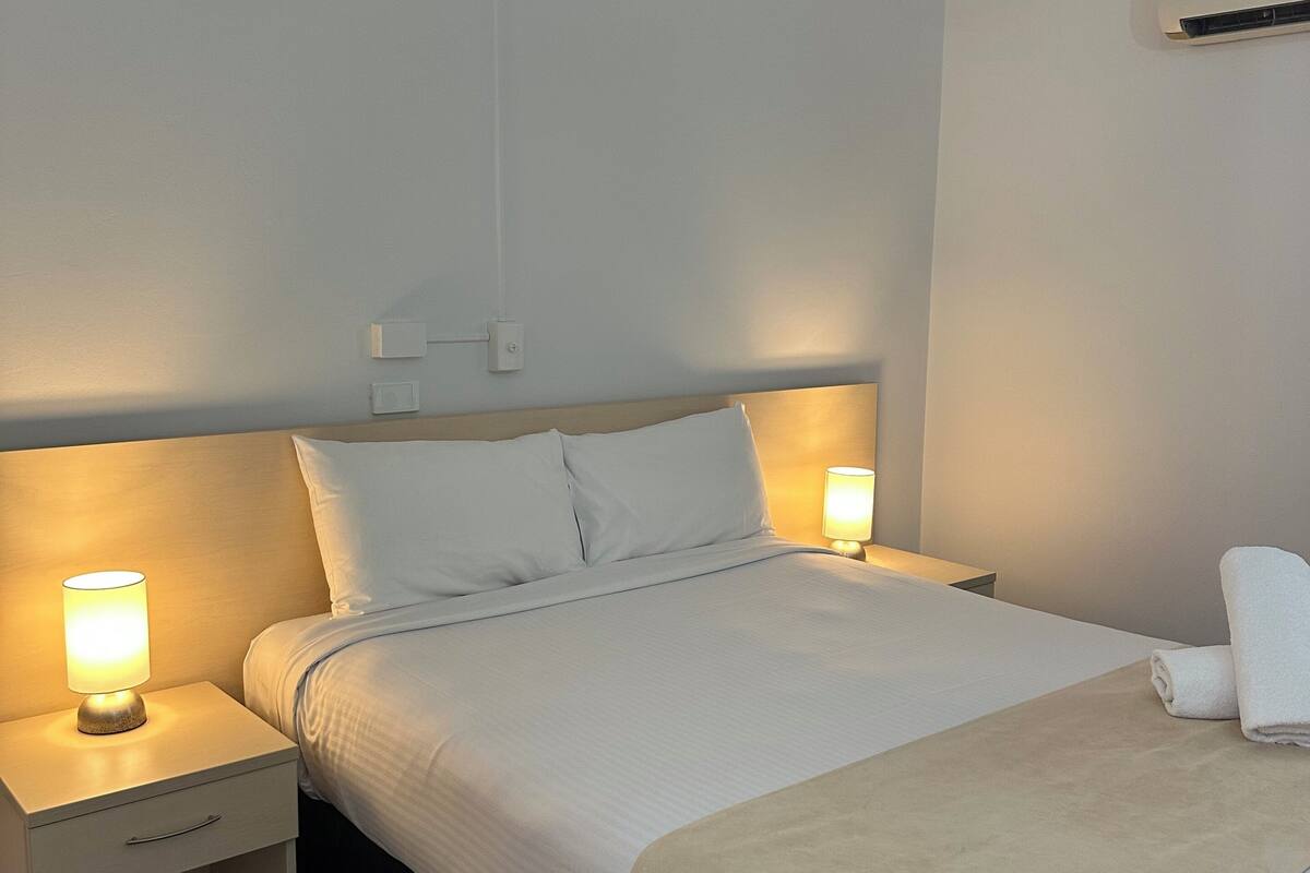 Premium Double Room | 1 bedroom, premium bedding, desk, soundproofing