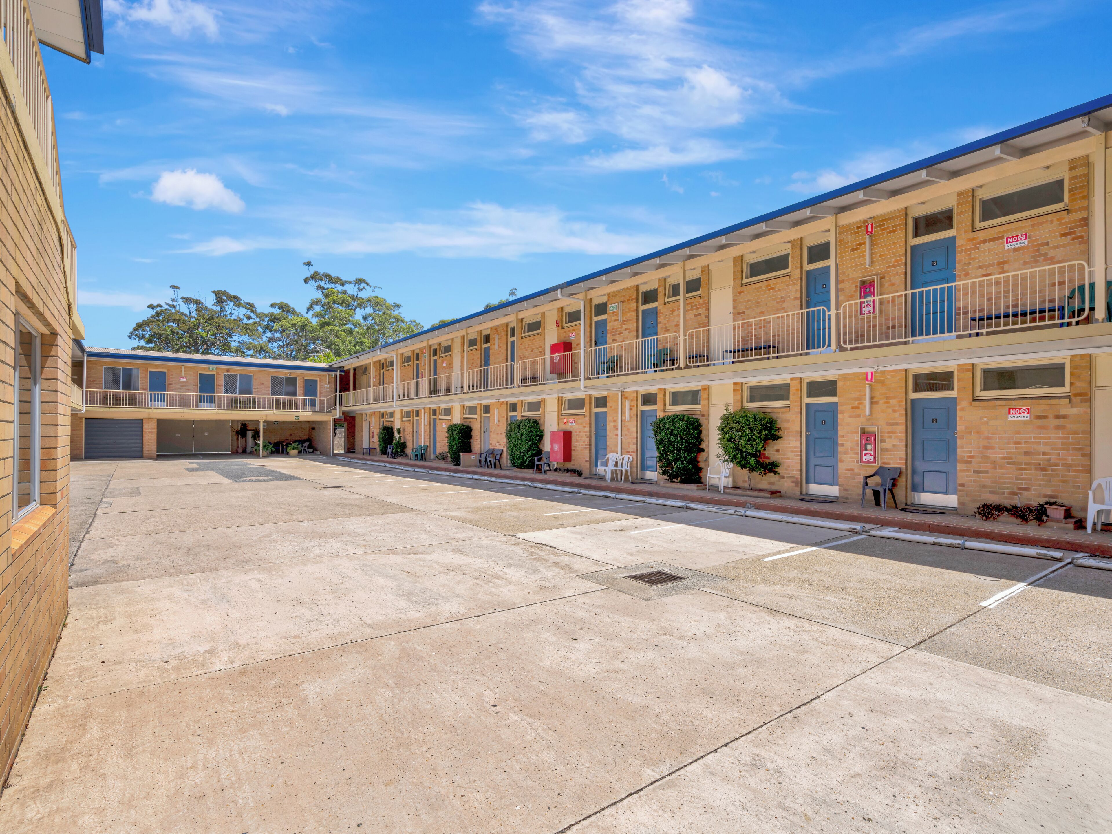 Standard Twin Room - First Floor | Courtyard view
