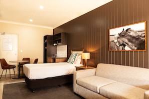 Family Studio, 1 Bedroom | Desk, iron/ironing board, free WiFi, bed sheets - Nightcap at Archer Hotel (Nowra)