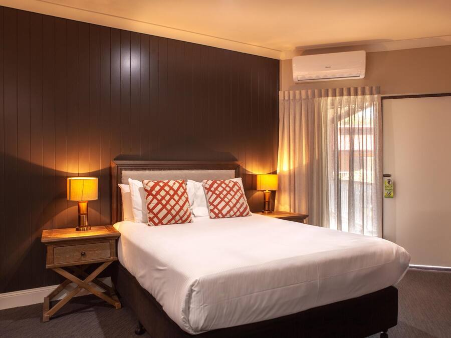 Studio King | Desk, iron/ironing board, free WiFi, bed sheets