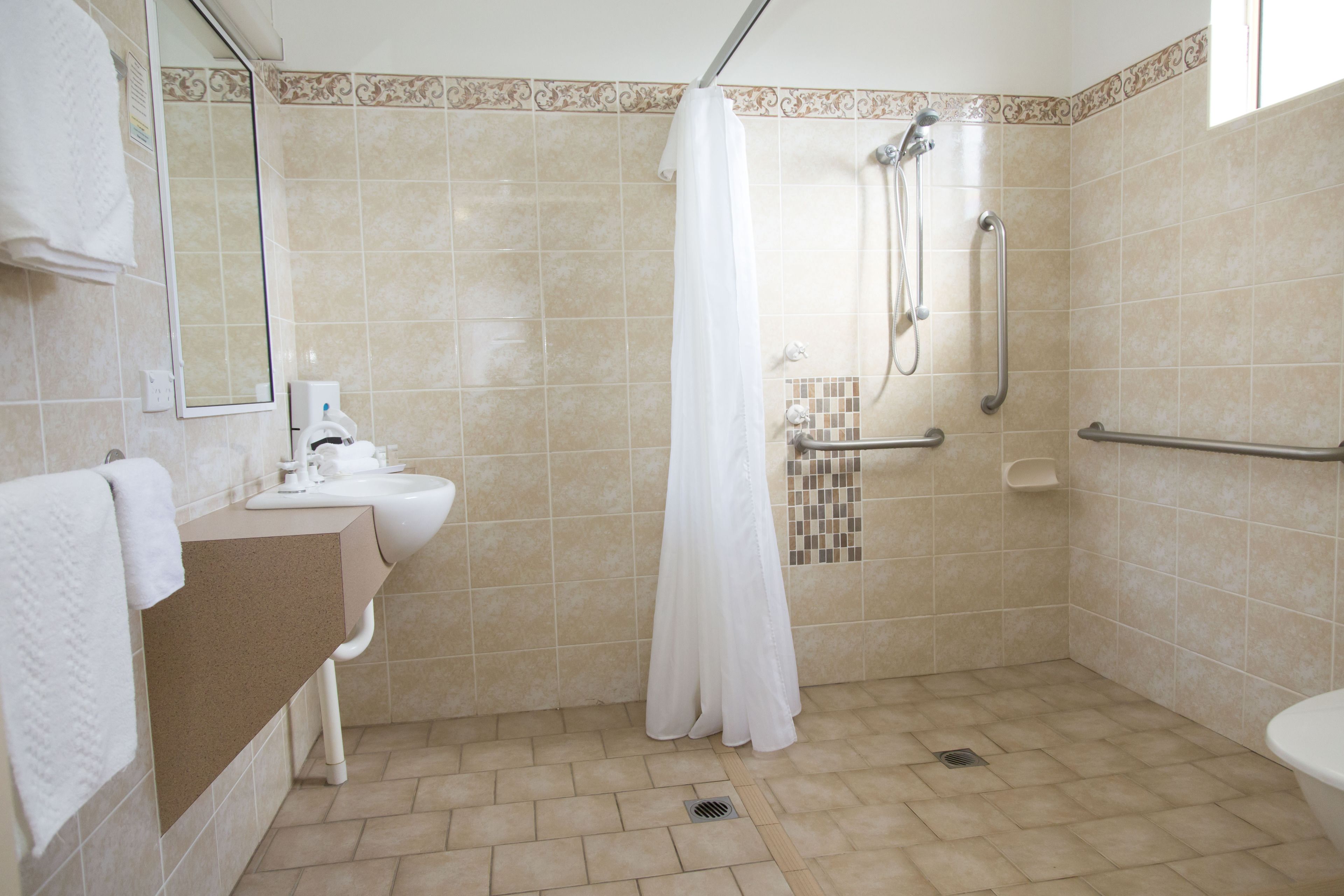 Chambre Familiale, non-fumeur | Salle de bain