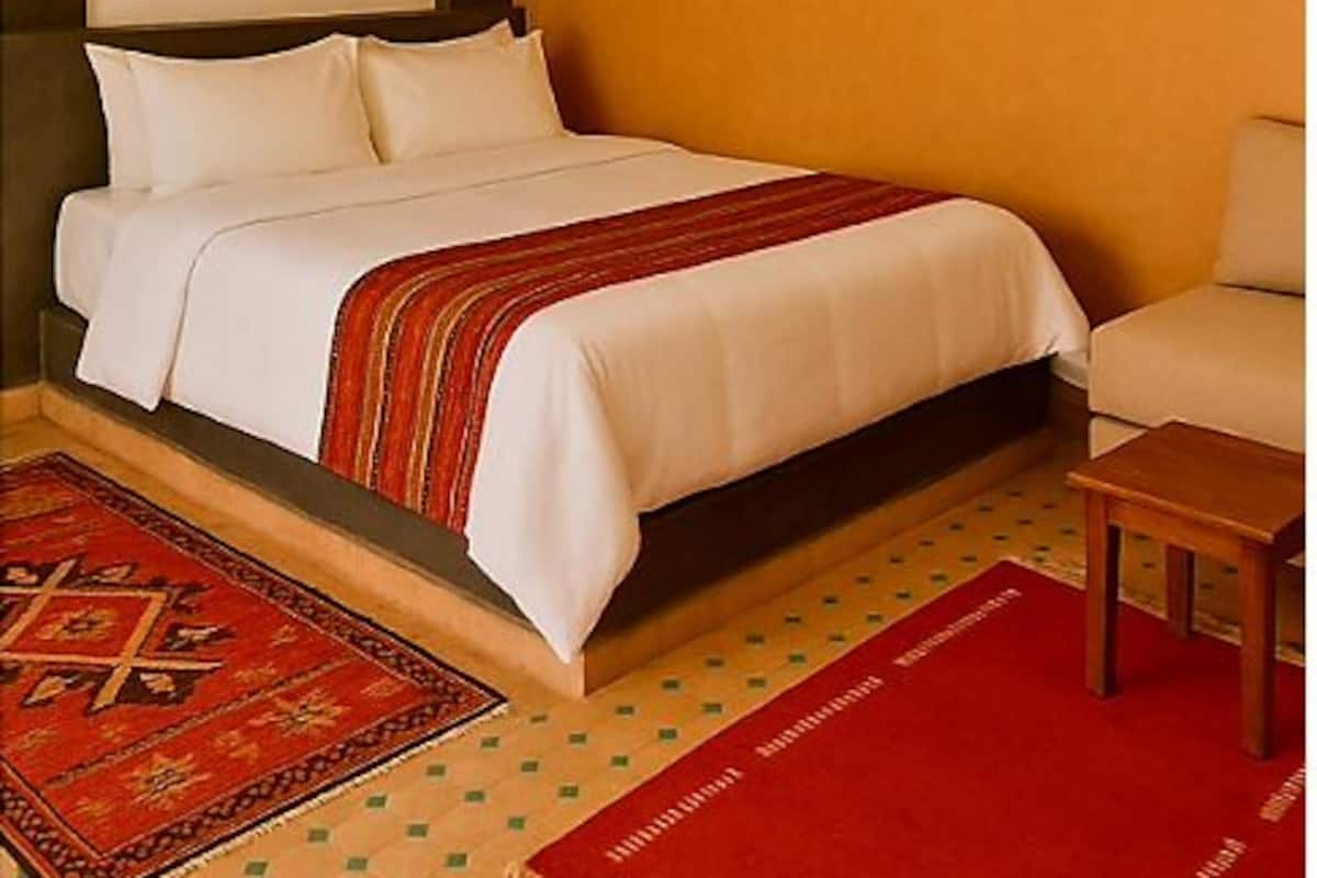 Superior Room, Garden View | In-room safe, soundproofing, free WiFi