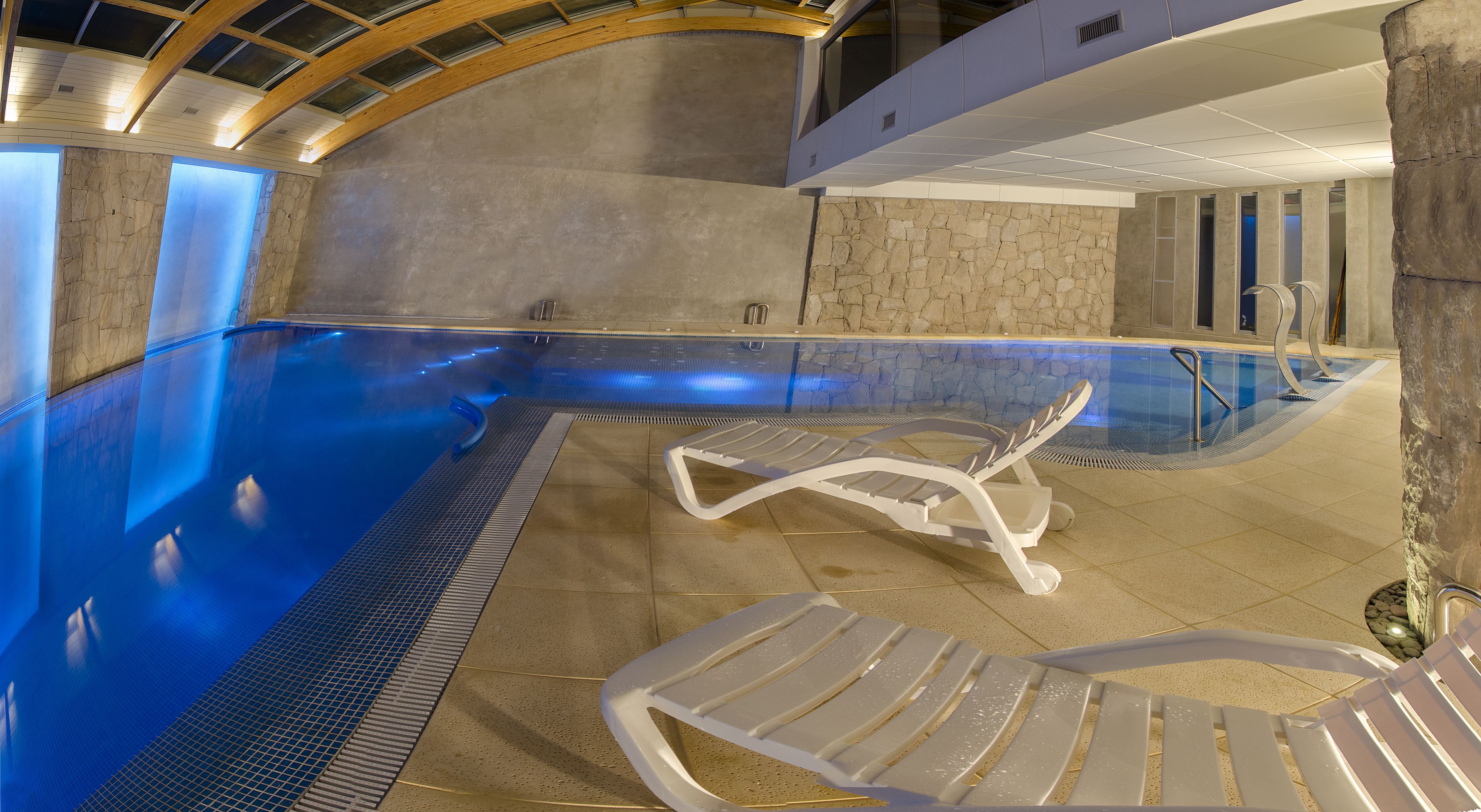 Indoor pool, outdoor pool, sun loungers