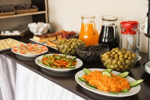 Breakfast buffet - Serenity Hotel (Istanbul)