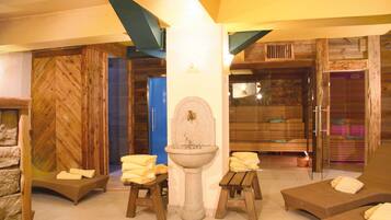 Sauna, banyera d'hidromassatge i bany turc
