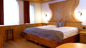 Doppia Classic | Minibar, una cassaforte in camera, una scrivania