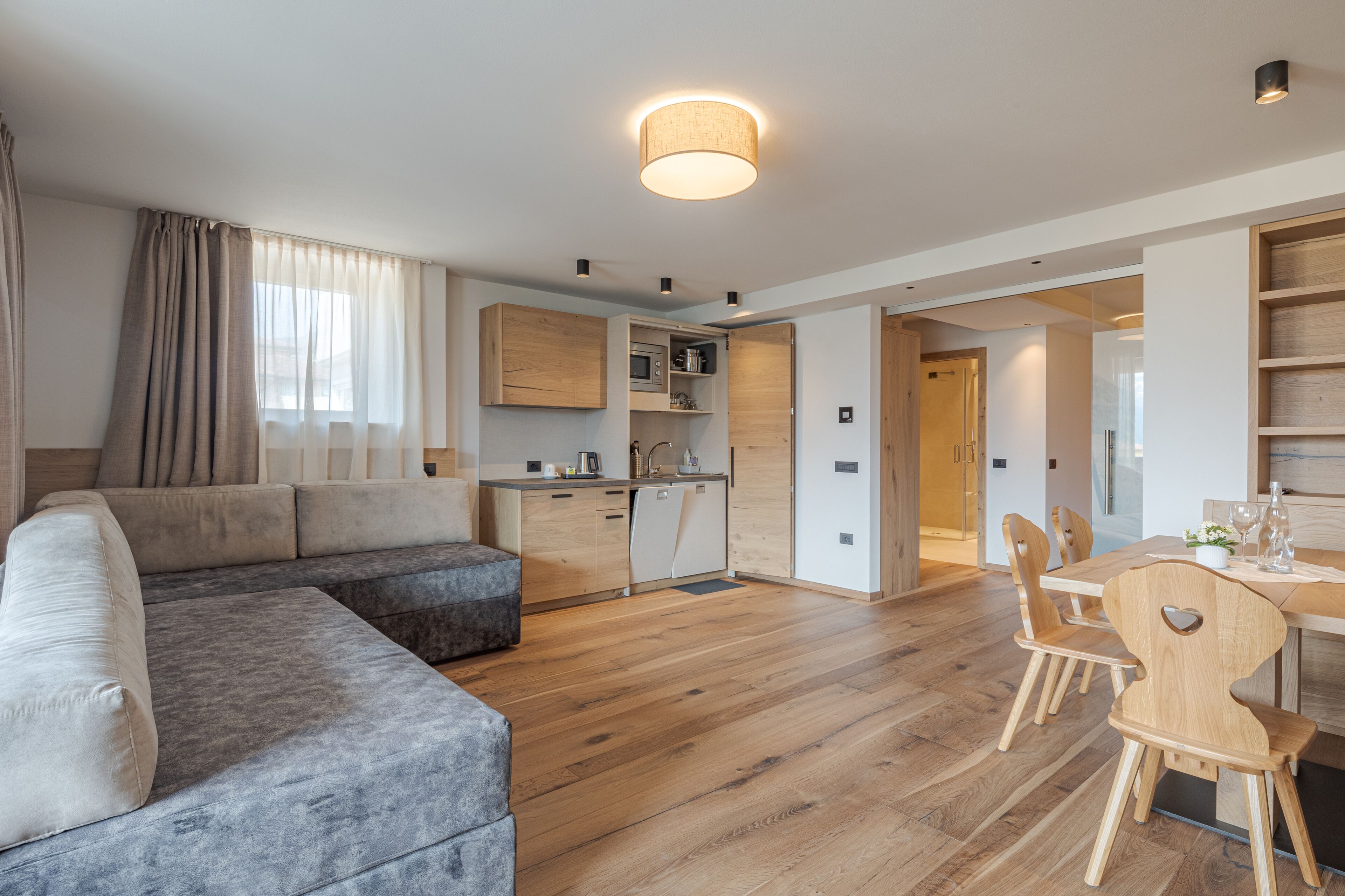 living suite family | living room | lcd tv