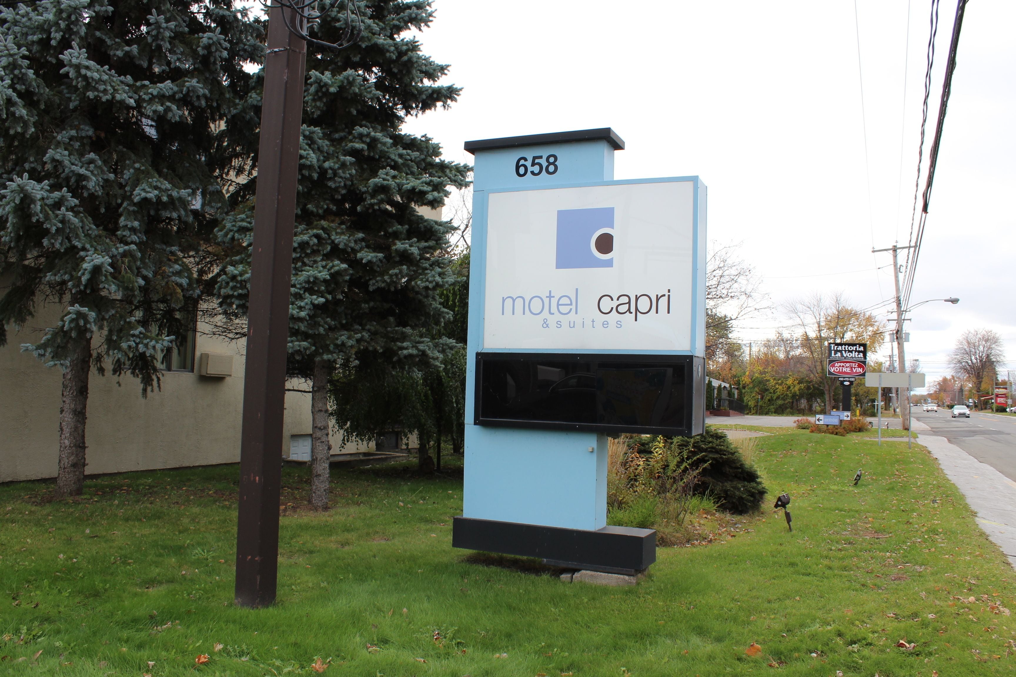 المنطقة المحيطة بالمنشأة