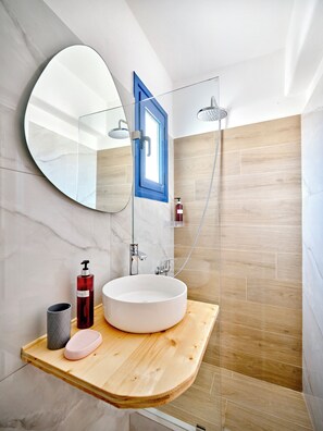 Bathroom - Fyrogenis Palace Hotel - Apartments (Paros)