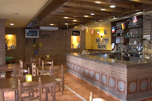 Bar (on property) - Quéntar Hotel Rural (Quentar)