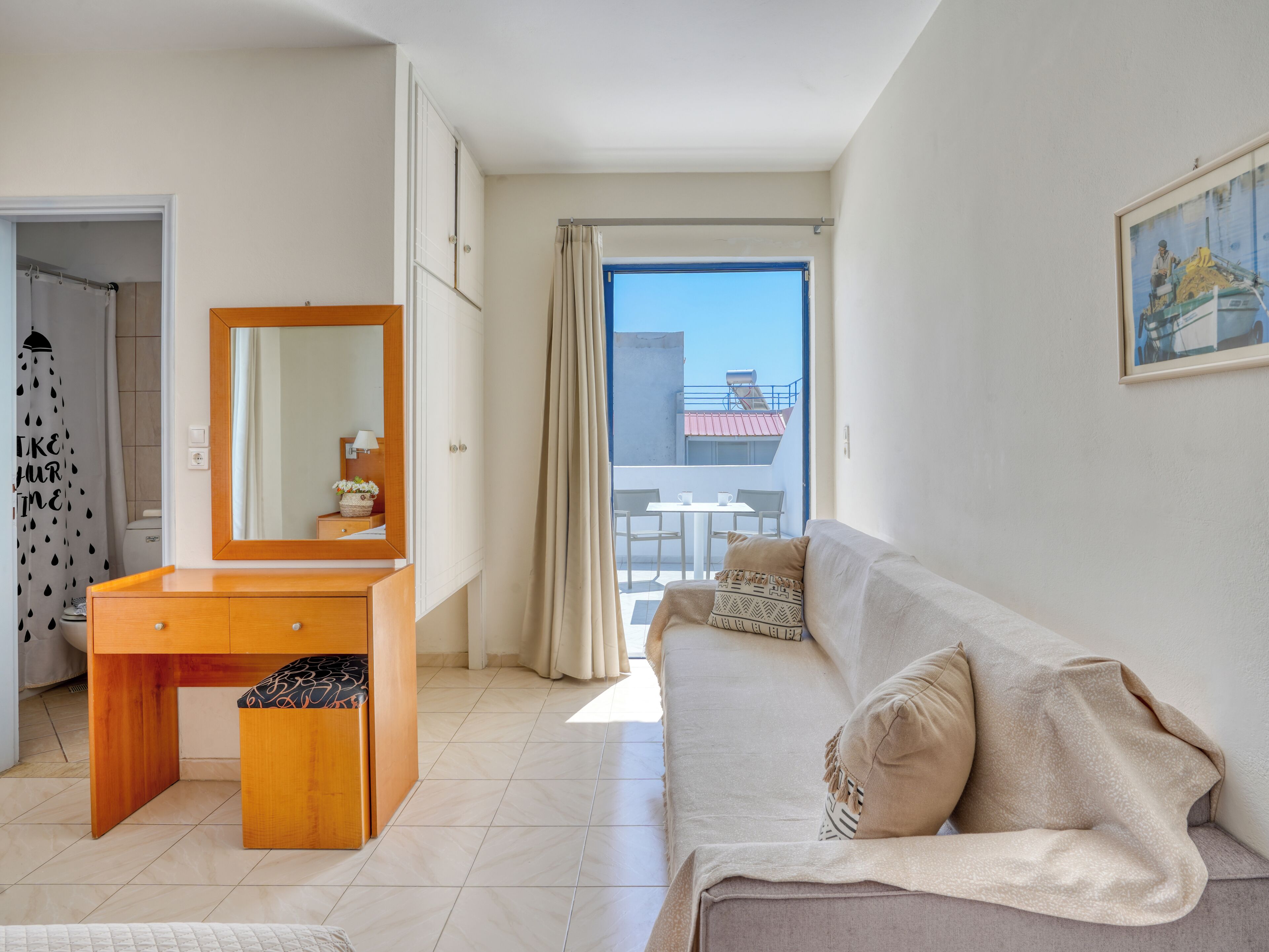 Estudio, vista al mar (for 3) | Cunas y wifi gratis 