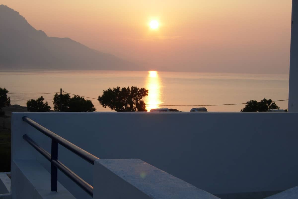 Studio, Sea View | Cots/infant beds, free WiFi