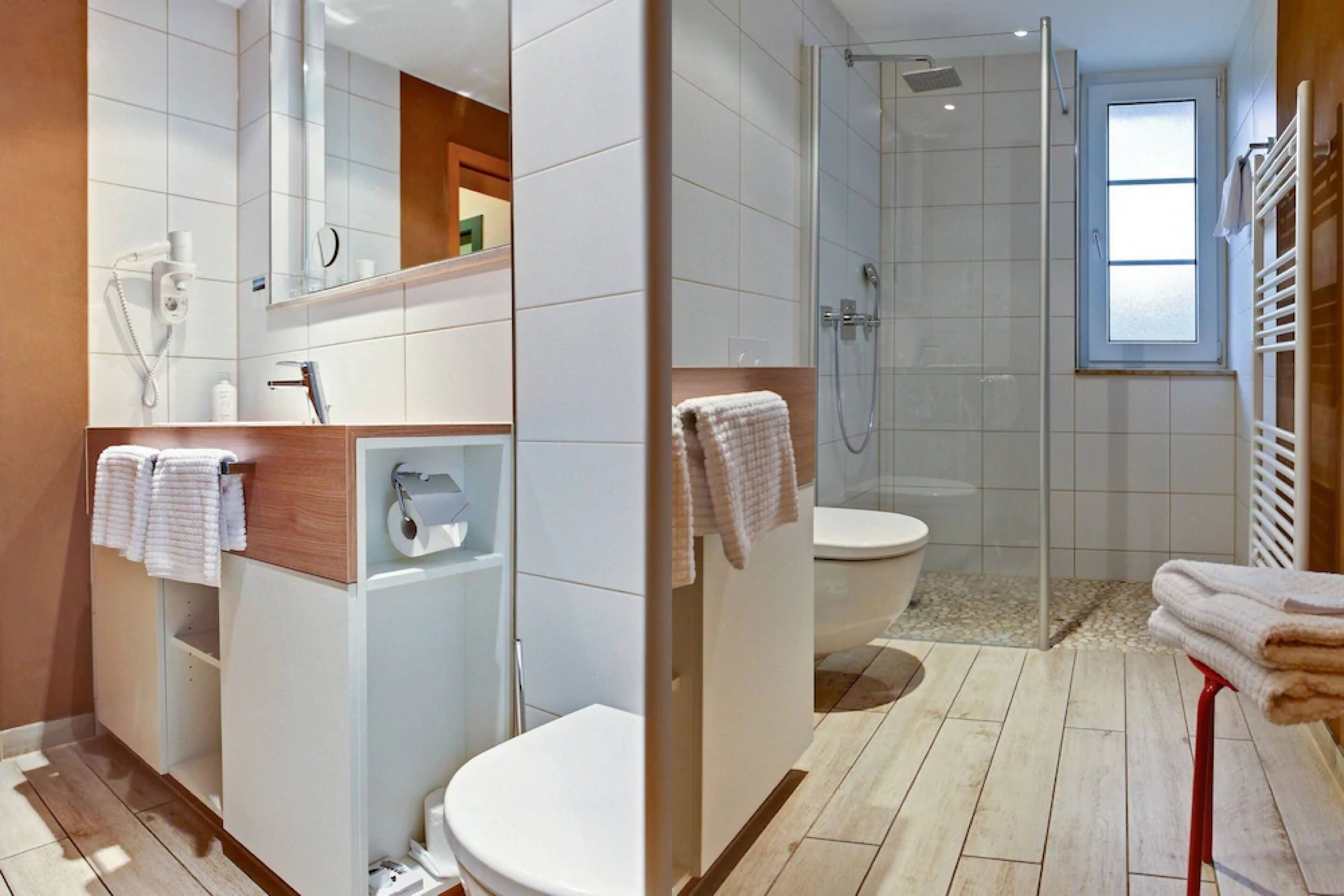 double room standard | bathroom | hair dryer, bathrobes, towels