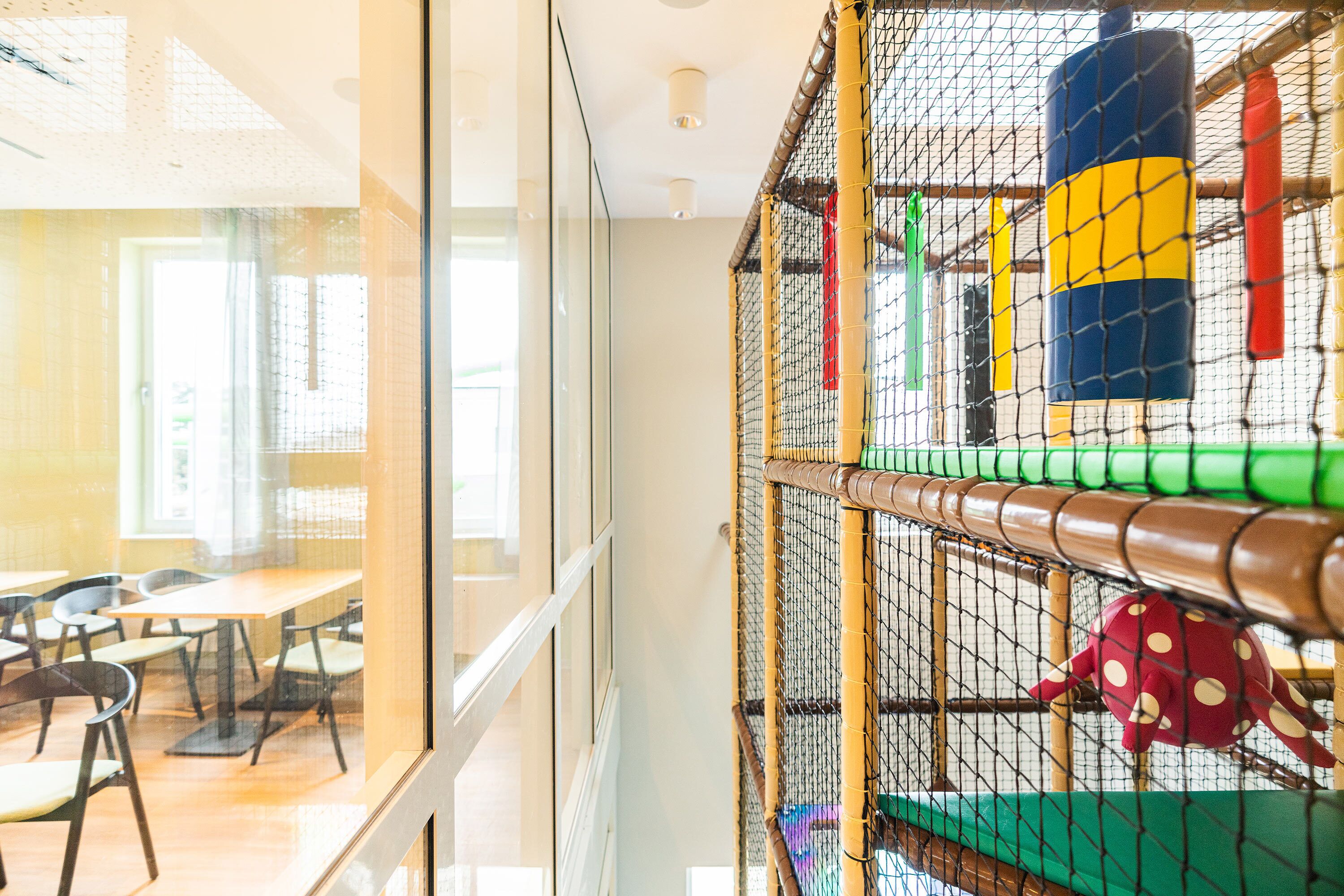 breakfast, lunch, dinner served; regional cuisine, garden views