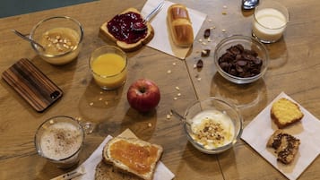 Daily buffet breakfast (EUR 6.90 per person)