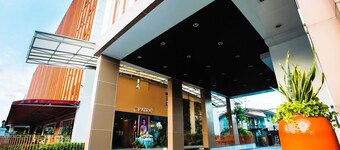 The Patra Hotel - Rama 9