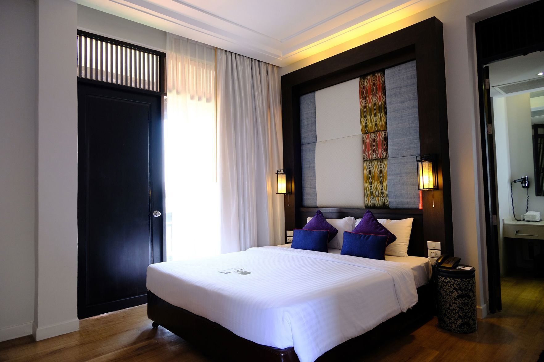 Minibar, in-room safe, desk, soundproofing