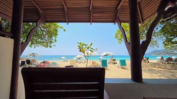 Beach Front Bungalow | Vista spiaggia/mare