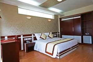 Deluxe Vista p/ cidade | Frigobar, cofres nos quartos, Wi-Fi de cortesia