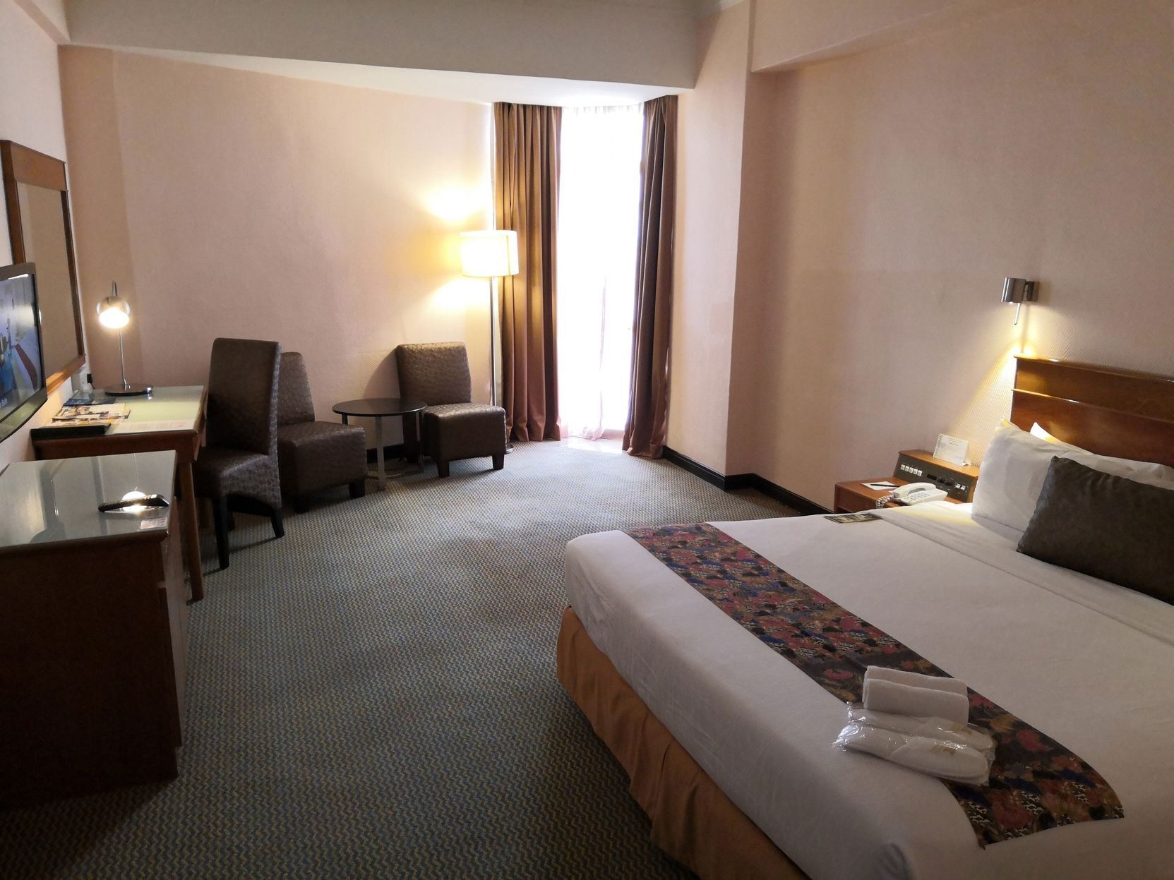 Desk, laptop workspace, soundproofing, iron/ironing board