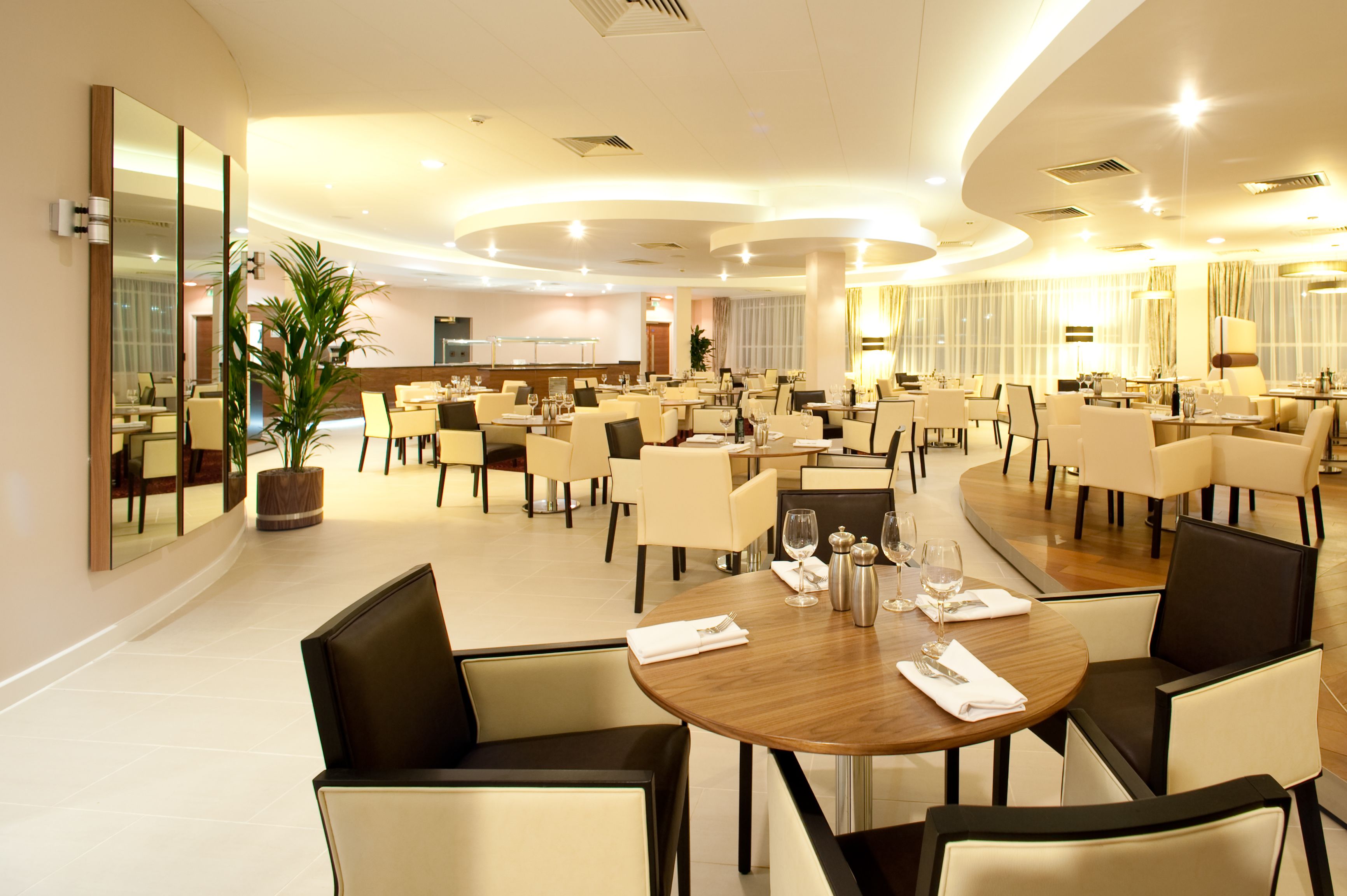 breakfast, lunch, dinner served; international cuisine