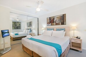 Premium bedding, soundproofing, iron/ironing board, free WiFi - Mantra Nelson Bay (Nelson Bay)