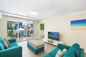 LCD TV, DVD player - Mantra Nelson Bay (Nelson Bay)