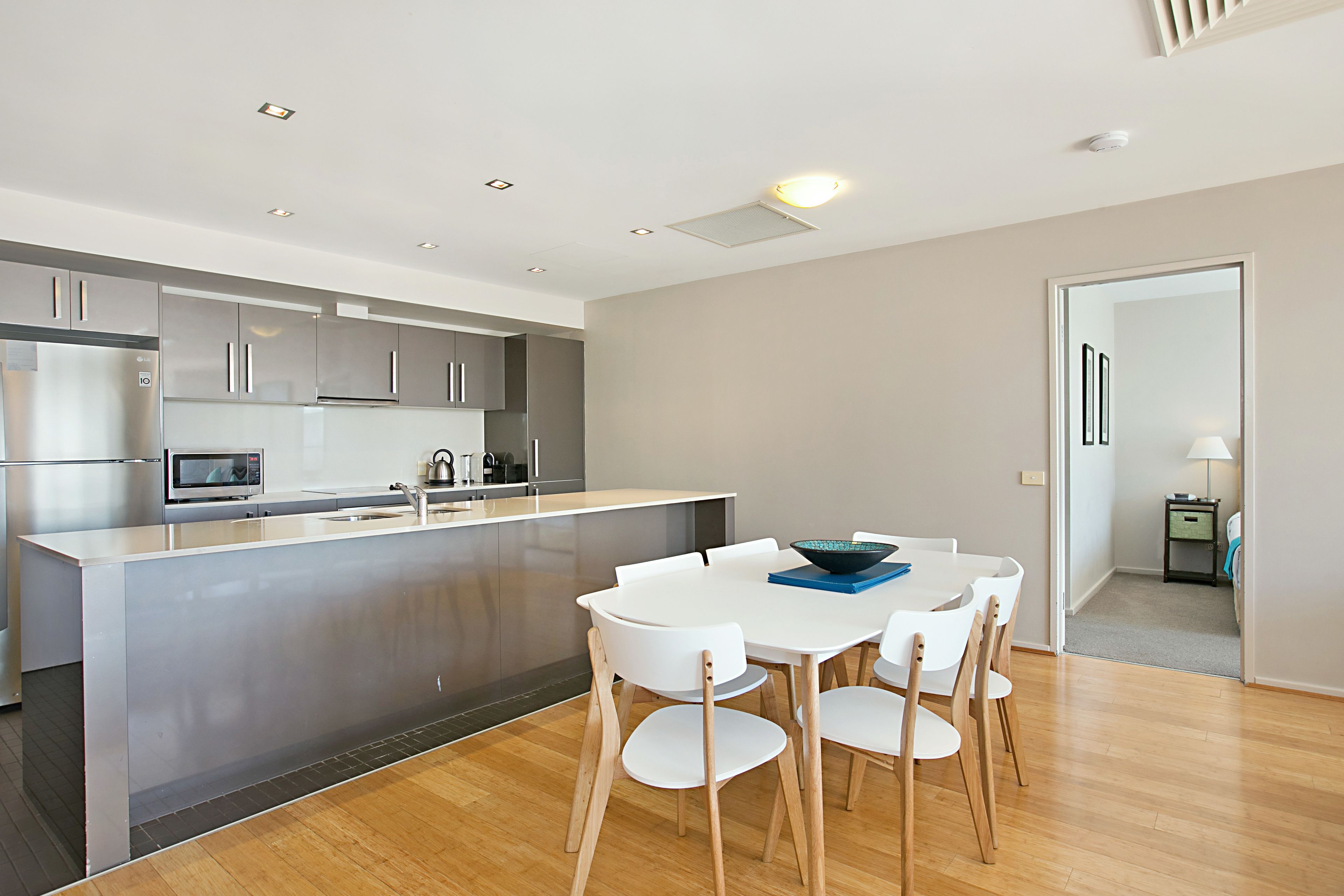 3 Bedroom 2 Bathroom Water Aspect Penthouse | บริการอาหารในห้องพัก