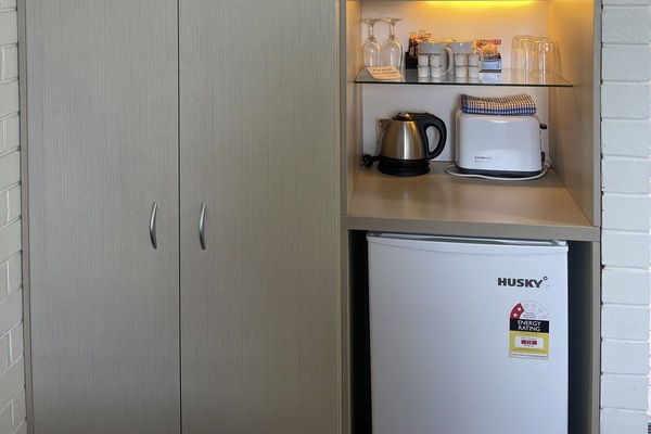 Standard Room, Non Smoking (Queen bed room for couple) | Living area