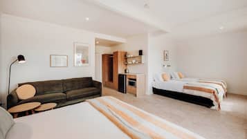 Family Room, Multiple Beds, Non Smoking, Garden View | Free WiFi, bed sheets