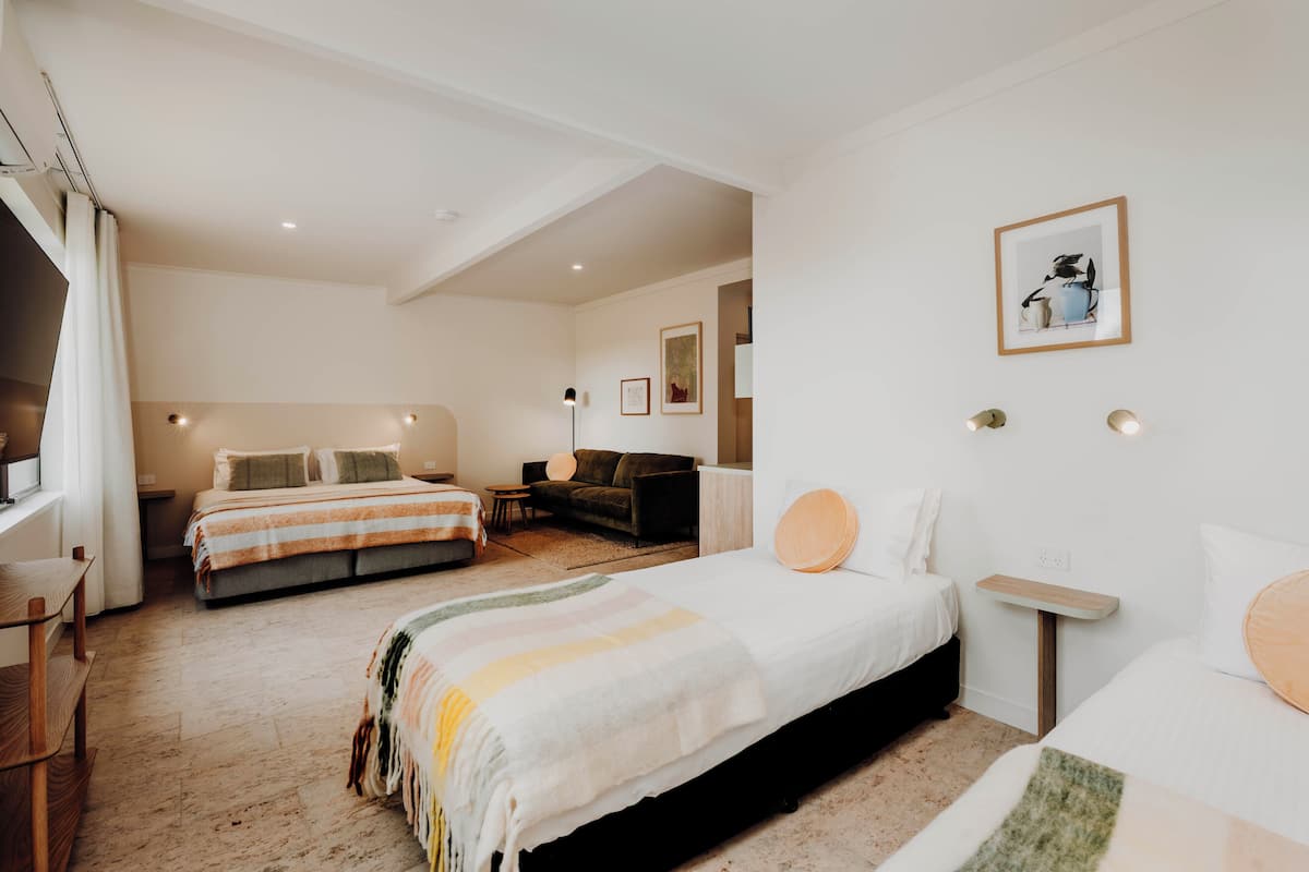 Family Room, Multiple Beds, Non Smoking, Garden View | 1 bedroom, free WiFi, bed sheets
