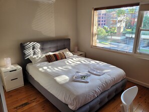 Chambre Double, salle de bains attenante