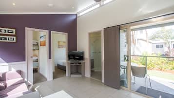 2 Bedroom Budget | Living area | TV