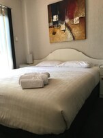 Ropa de cama de alta calidad y wifi gratis