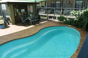 Outdoor pool - Lake Forbes Motel (Forbes)