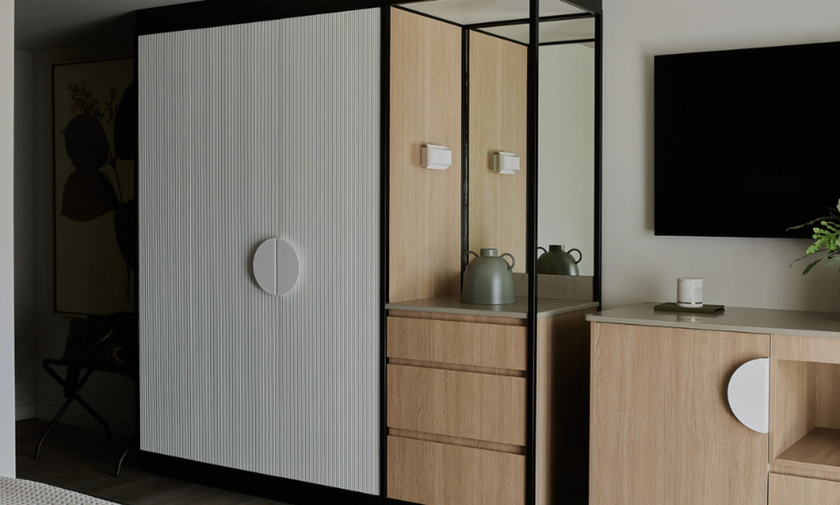 standard queen accessible | 1 bedroom, premium bedding, in-room safe, desk